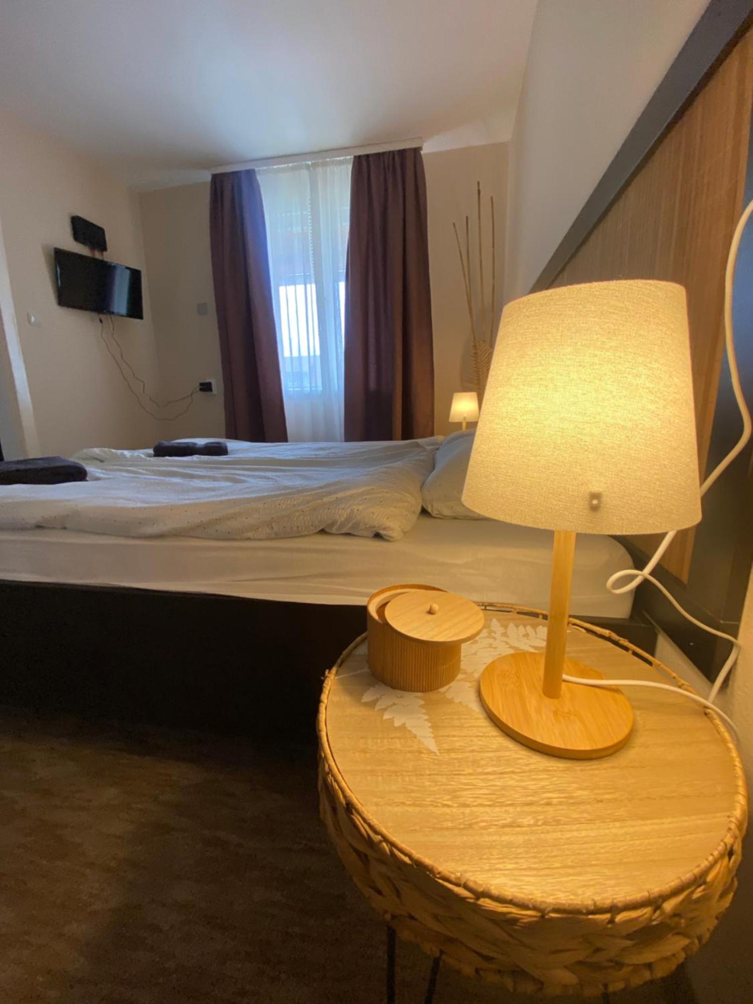 Summer Apartments Tiszakécske المظهر الخارجي الصورة